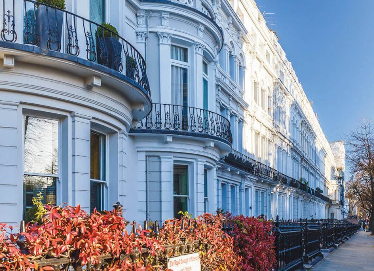 Ultra slim, energy efficient, vacuum glazing. Perfect for listed buildings and conservation properties.