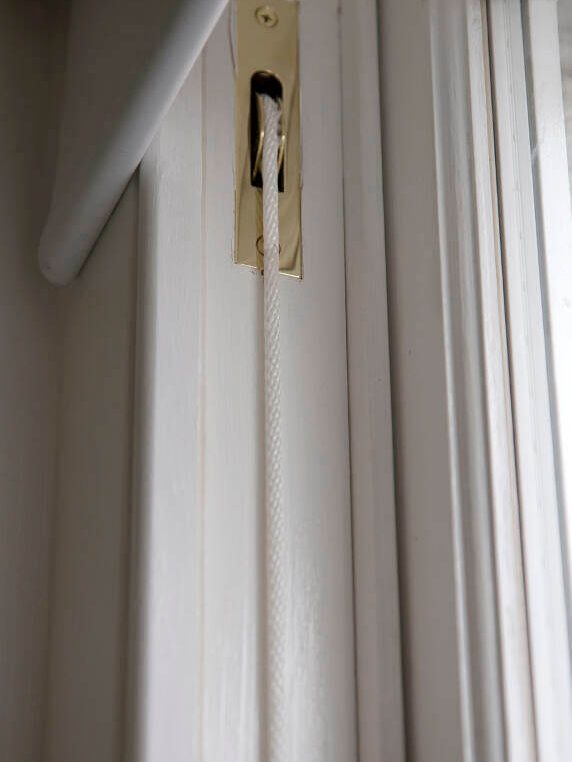 Putney Bridge Road SW18, complete renewal with acoustic glass